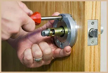Elite Locksmith Services Kent, WA 425-492-9197 - 6-locks-replace